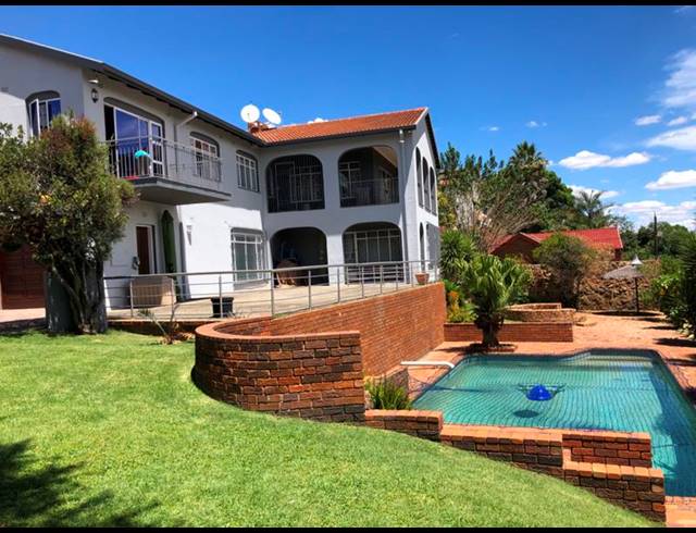 5 BEDROOM HOUSE FOR SALE IN GLENVISTA